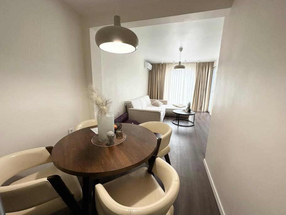 New Luxury Furnished Apartment - Beach, Varna Center & Fast Wi-Fi Εξωτερικό φωτογραφία
