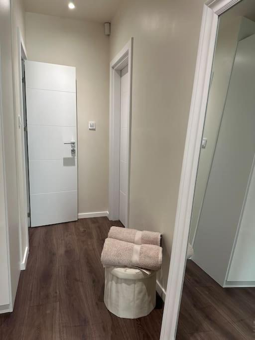 New Luxury Furnished Apartment - Beach, Varna Center & Fast Wi-Fi Εξωτερικό φωτογραφία